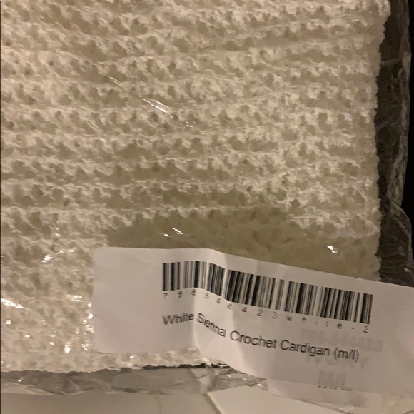 NWT JLUXLABEL White Sienna Crochet Cardigan - Picture 11 of 11